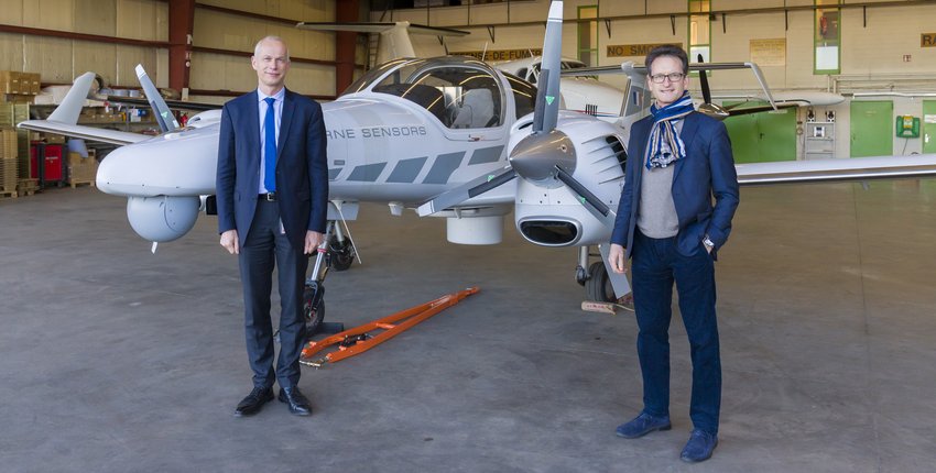 Laurent Aubigny, general manager CAE-AVIATION (à g.) et Carlo Thelen, directeur général de la Chambre de Commerce.
Fondée en 1971 et basée au Luxembourg, CAE-AVIATION, d’abord active dans la maintenance des avions...
... dans les années 1980, di