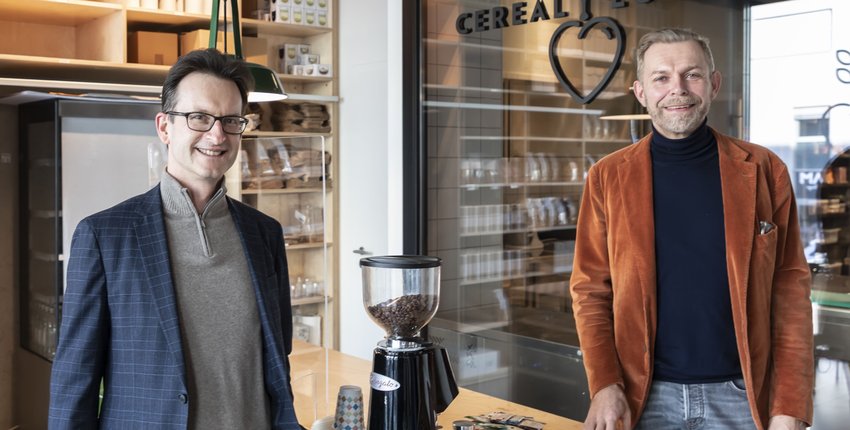 (De g. à dr.) Carlo Thelen, directeur général de la Chambre de Commerce et Raoul Thill, créateur d'idées; Cereal Lovers
Cereal Lovers propose différentes recettes de muesli...
... sandwichs et salades...
... ou encore barres de céréales confect
