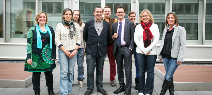 Knewledge emploie une équipe d’experts multilingues et pluridisciplinaires de 10 personnes à Luxembourg, tous étant certifiés Google Adwords ou Google Analytics.
Gérald Claessens, fondateur de Knewledge sàrl ; Carlo Thelen, directeur général de